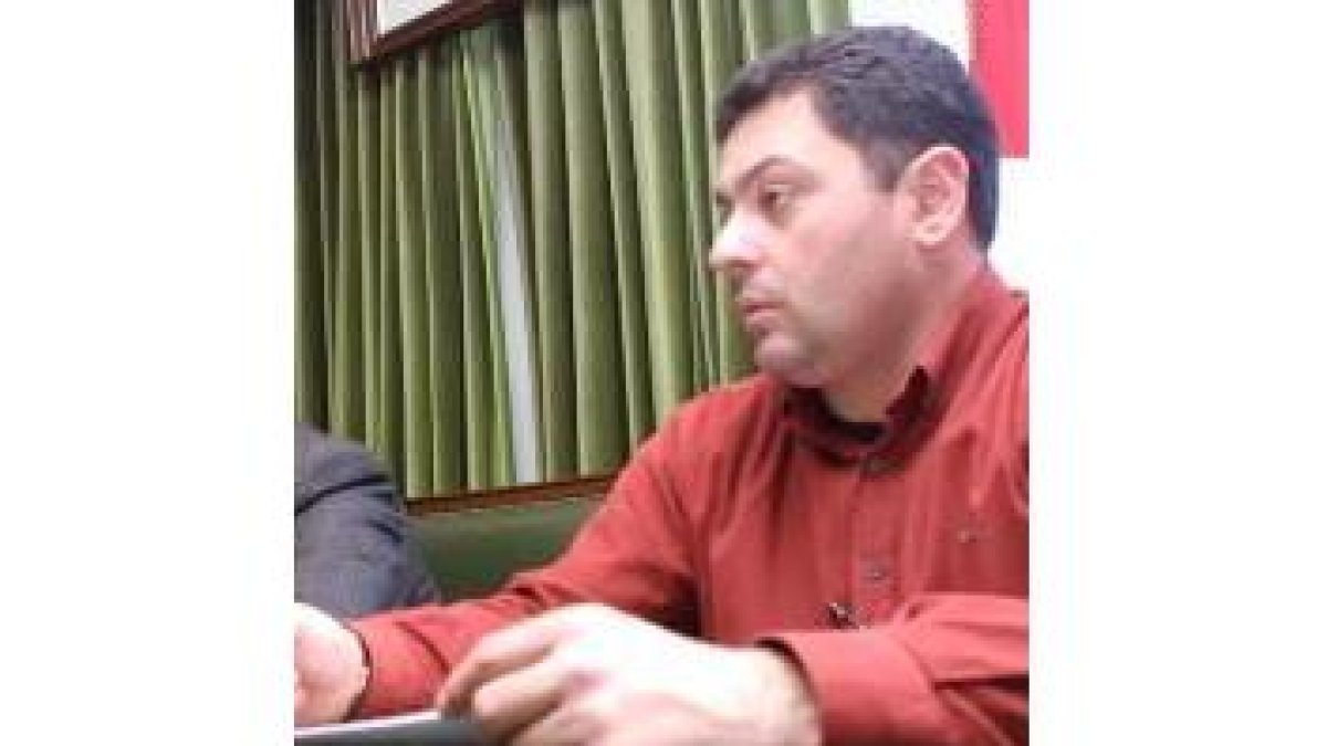 El presidente de la Mancomunidad de Ponferrada, Víctor Arroyo