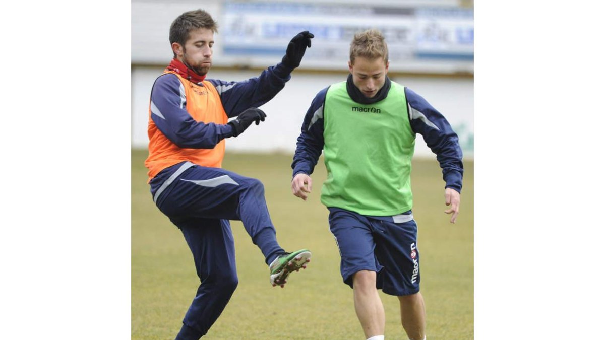 Jony Lomas y Albertín, durante un entrenamiento.
