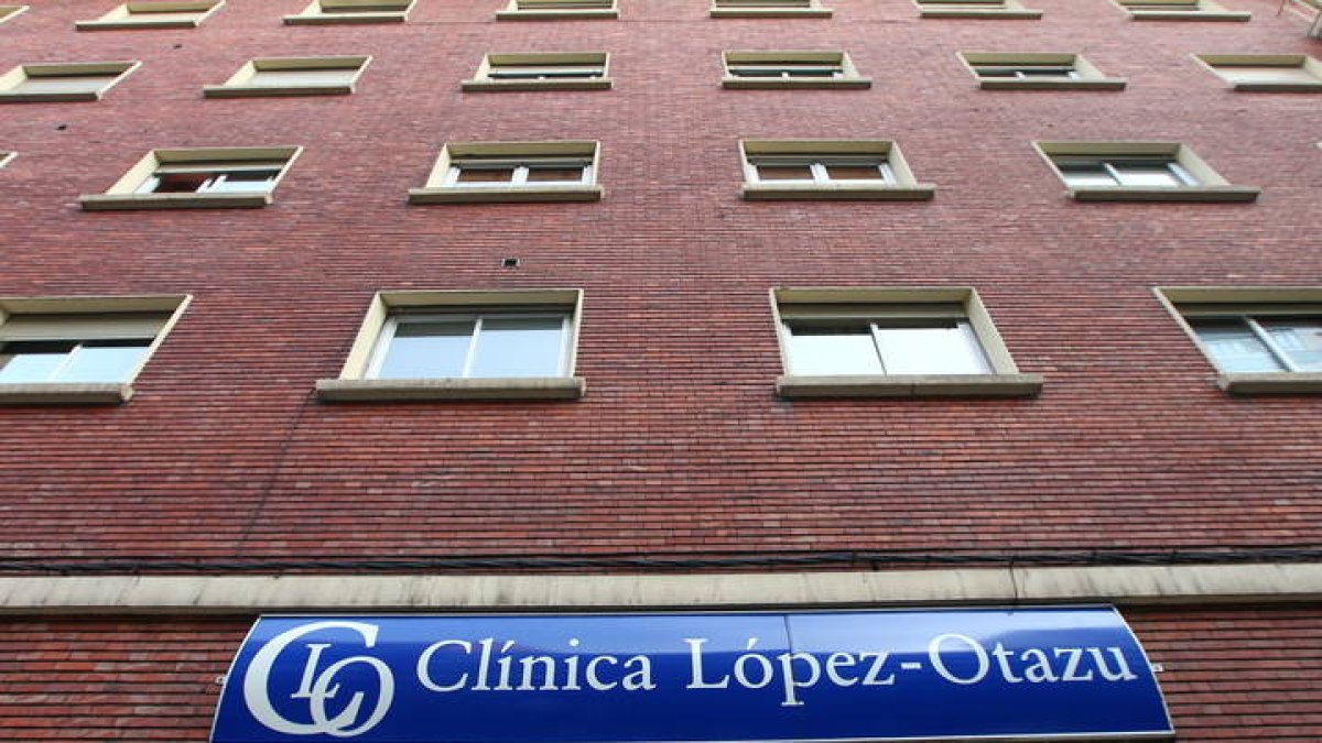Fachada de la desaparecida clínica López-Otazu. NORBERTO