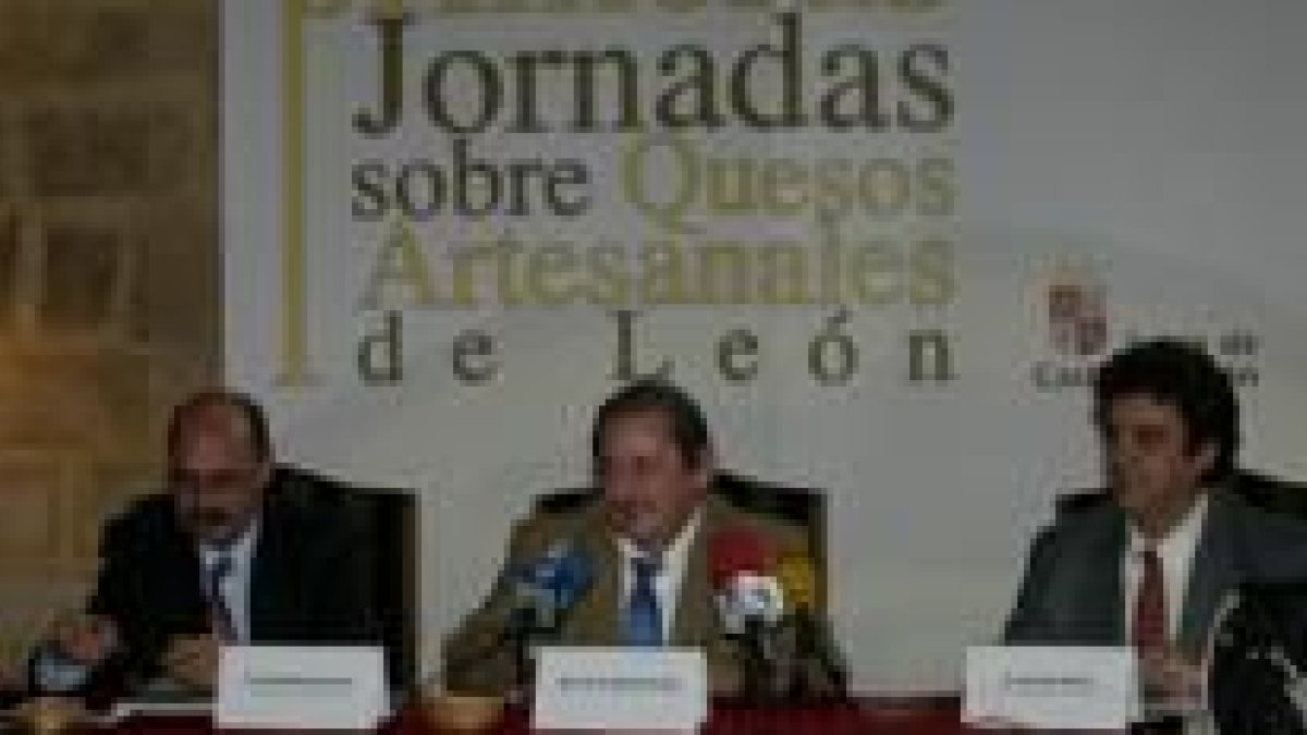 José Manuel Ferreras, Manuel Álvarez y José Luis Galván anunciaron su apoyo a los quesos de León