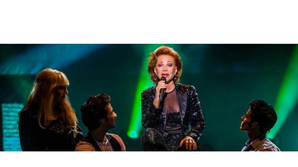 La veterana cantante Paloma San Basilio está embarcada en una gira «muy especial» junto a Los Chicos del Coro
