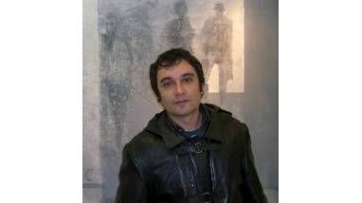 El artista cacabelense Fernando Vázquez Mourelo