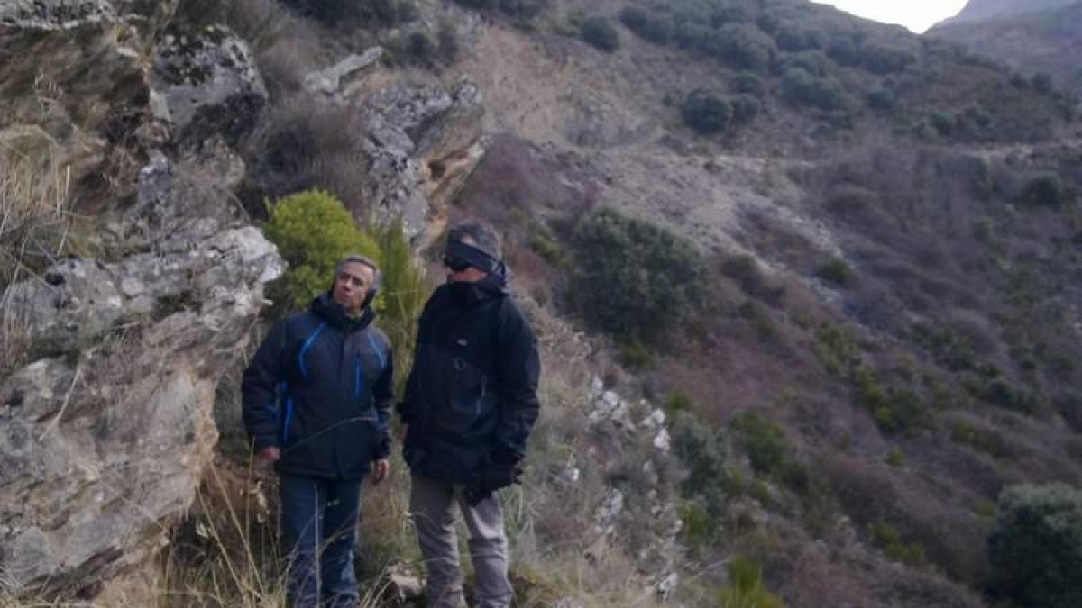 Jesús Courel y Julio Vidal, el pasado jueves sobre el canal.