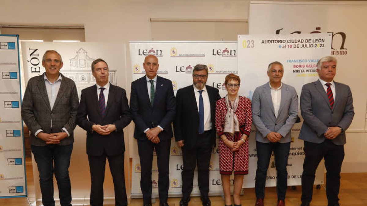 Presentación del Magistral de ajedrez de León. F. Otero Perandones.