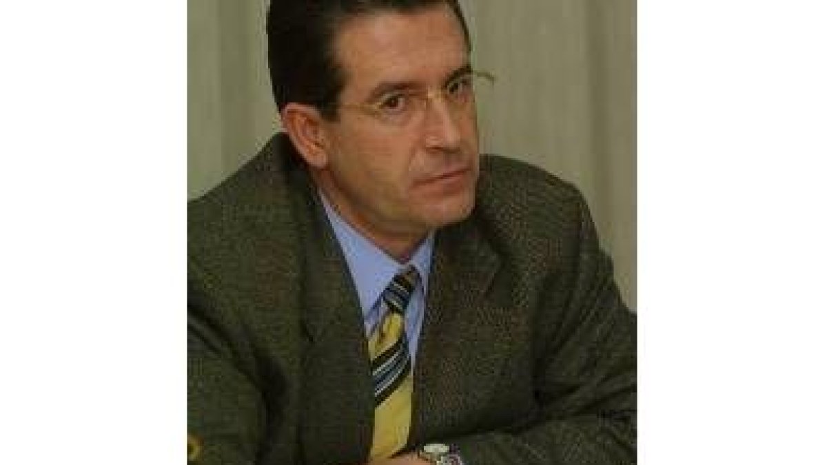 El portavoz del PP en el Consejo del Bierzo, José Luis Castro