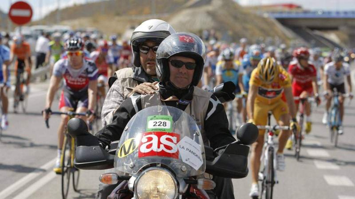 Pedro Rodríguez, «Perico», lleva más de veinte años en la caravana que conforma la Vuelta a España.