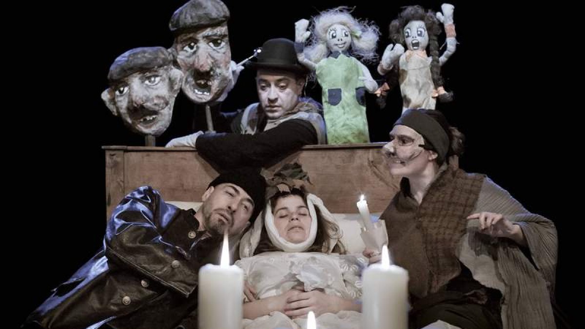La Foca Monje Teatro está dirigida por el leonés Javier R. de la Varga.