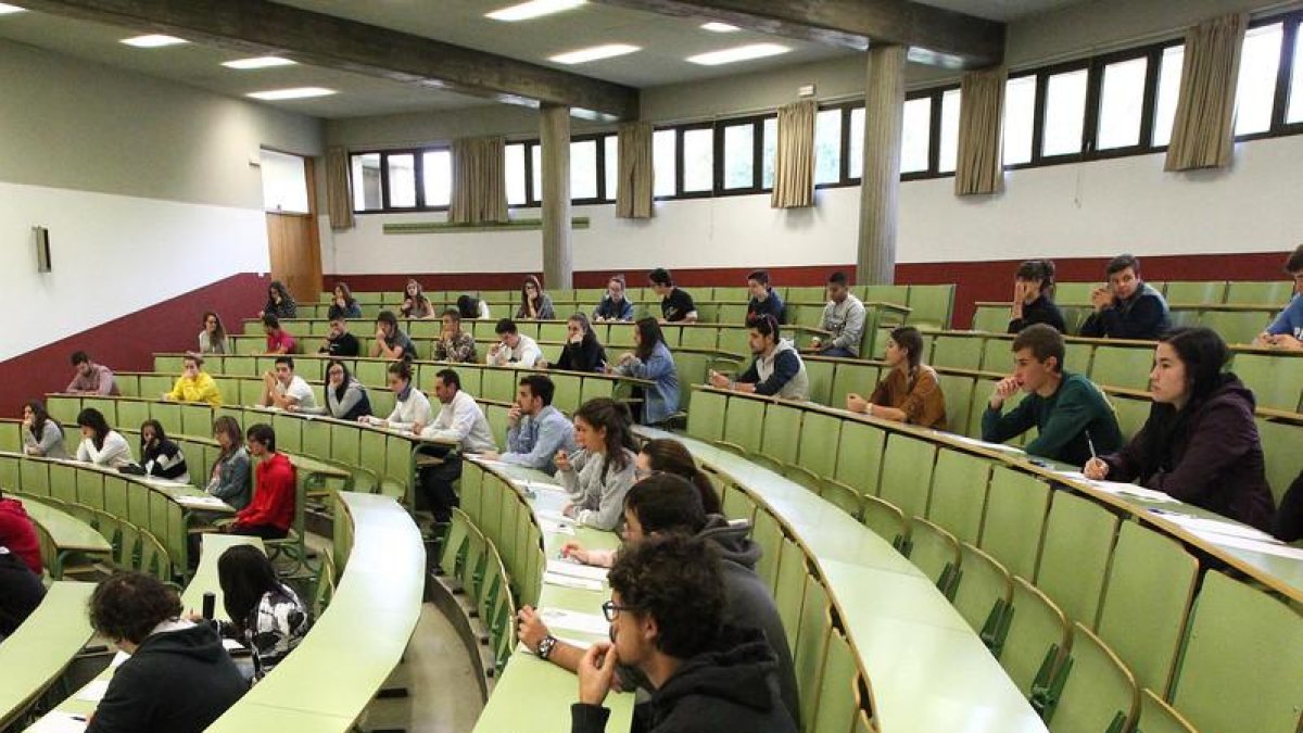 Estudiantes en la Universidad de León
