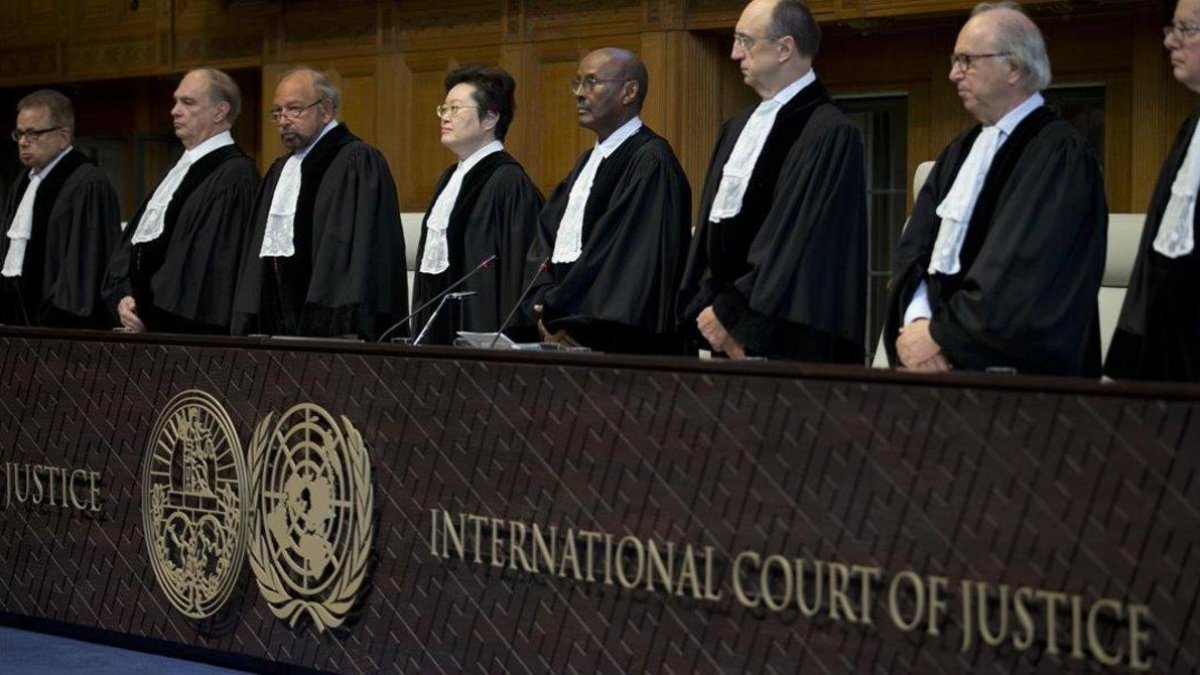 Jueces miembros del Tribunal de La Haya