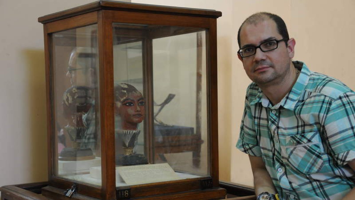 El historiador Nacho Ares es uno de los mayores expertos en egiptología de España.