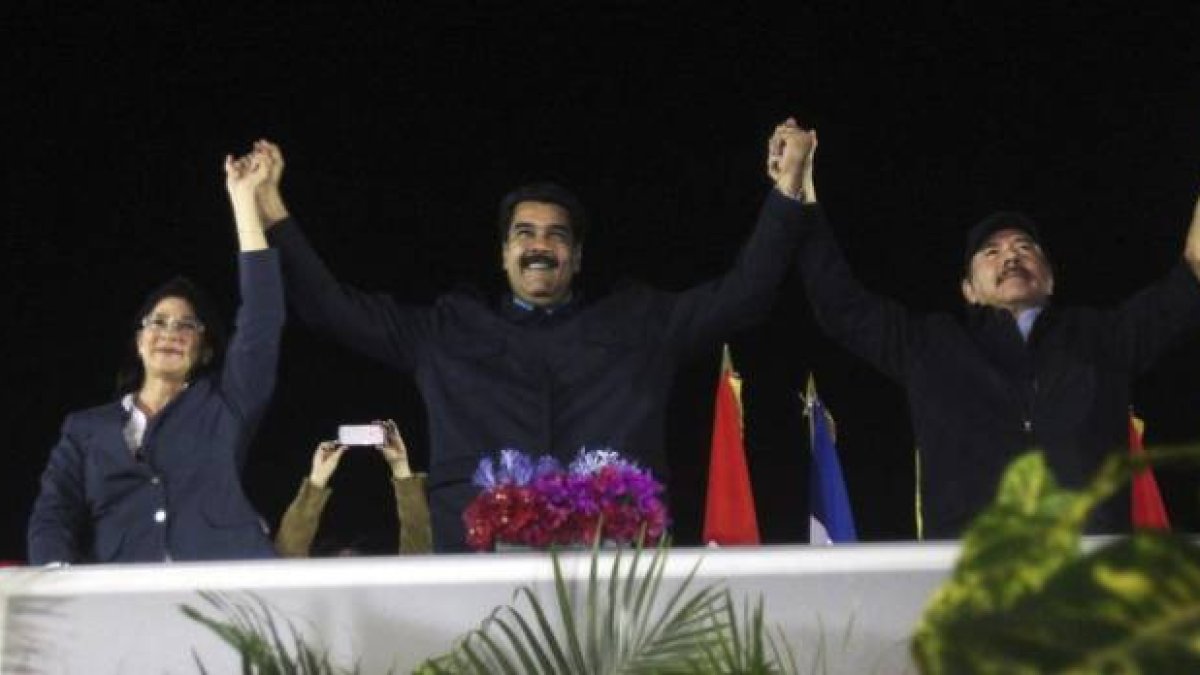 El presidente venezolano Nicolás Maduro y su homólogo Danel Ortega, en Managua, en un acto de respaldo a Venezuela ante EEUU, este sábado.