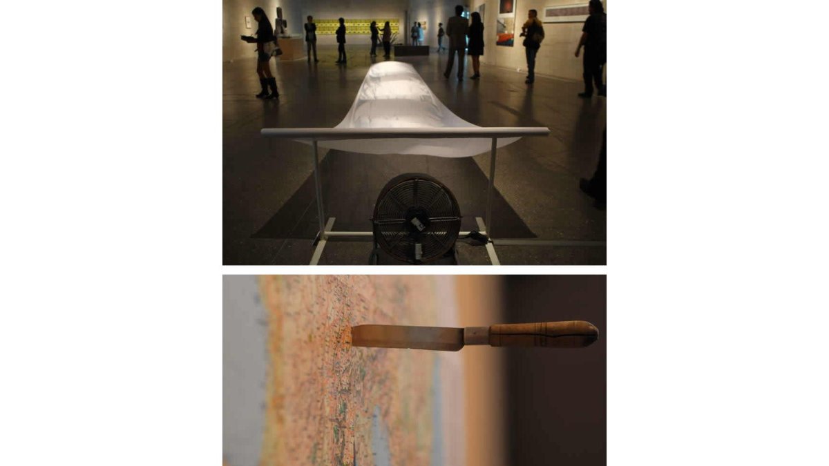 Dos de las obras de la nueva temporada expositiva del Musac. Abajo, una obra del corrosivo Artur Barrio, Premio Velázquez de este año.
