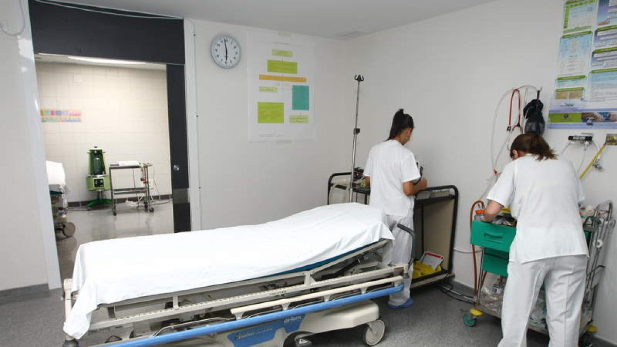 Las camas disponibles este verano en el Hospital del Bierzo han sido en total 368.