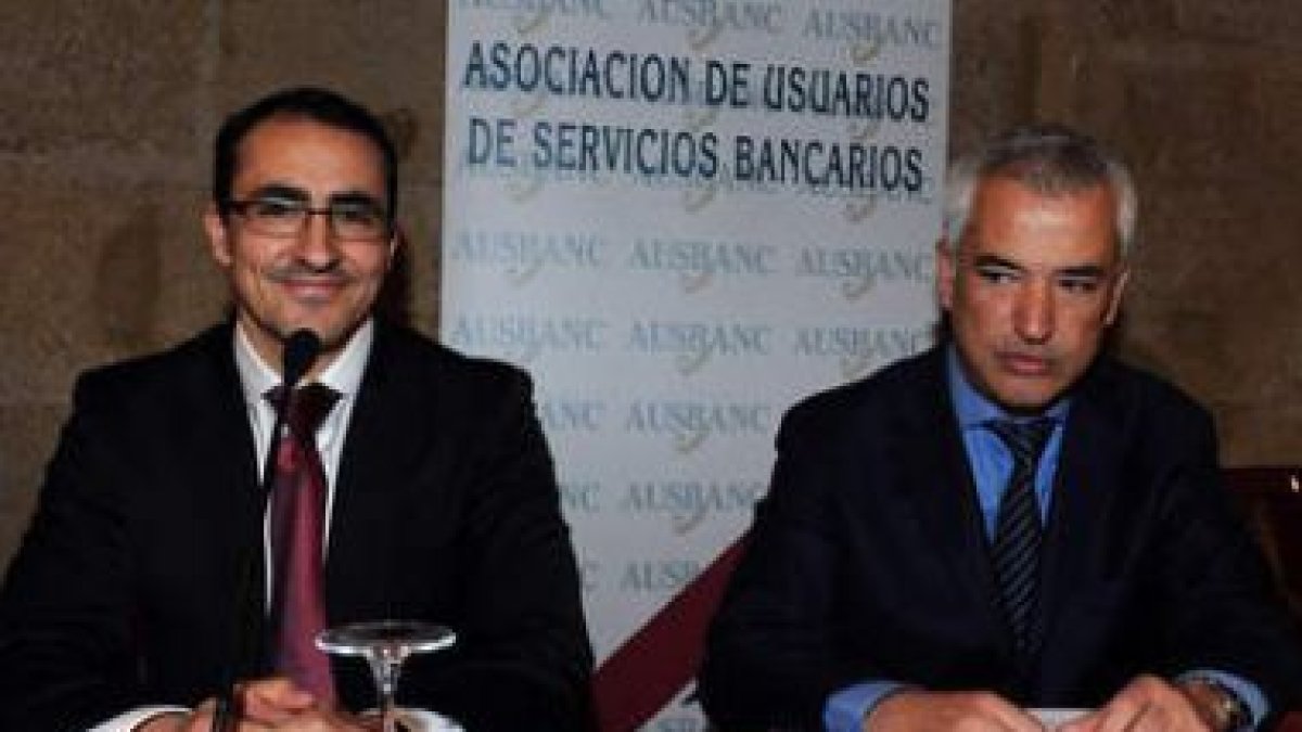Luis Pineda y Antonio Acosta durante la rueda de prensa.
