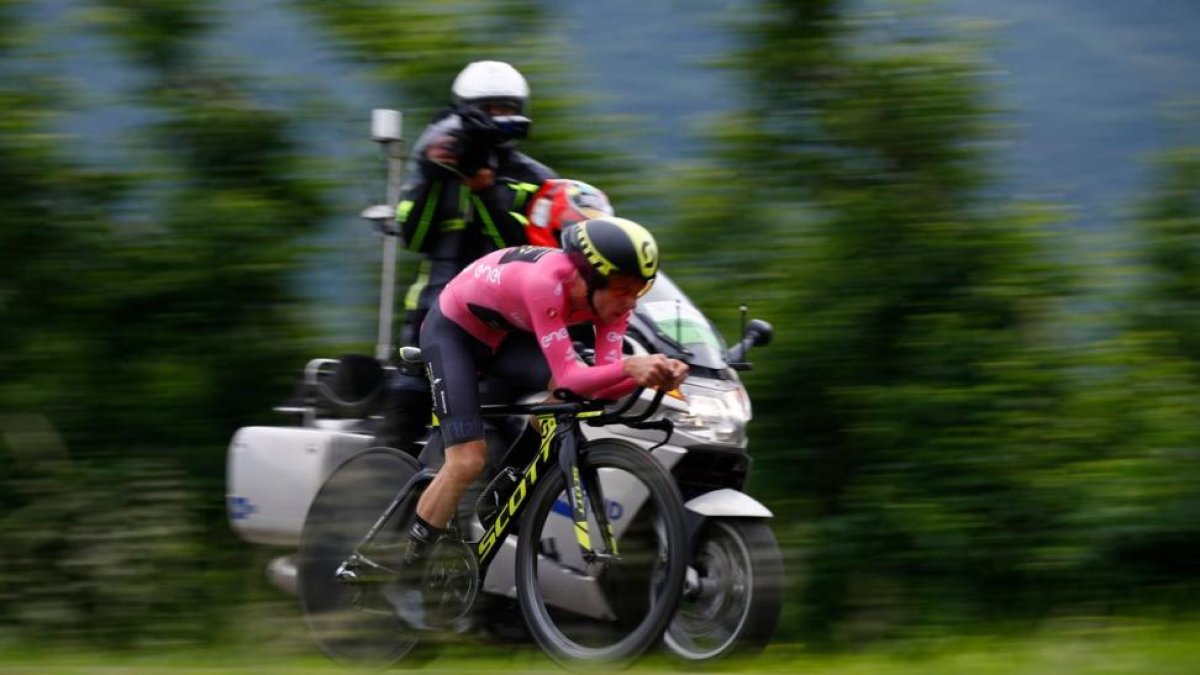 Simon Yates, durante la contrarreloj del Giro