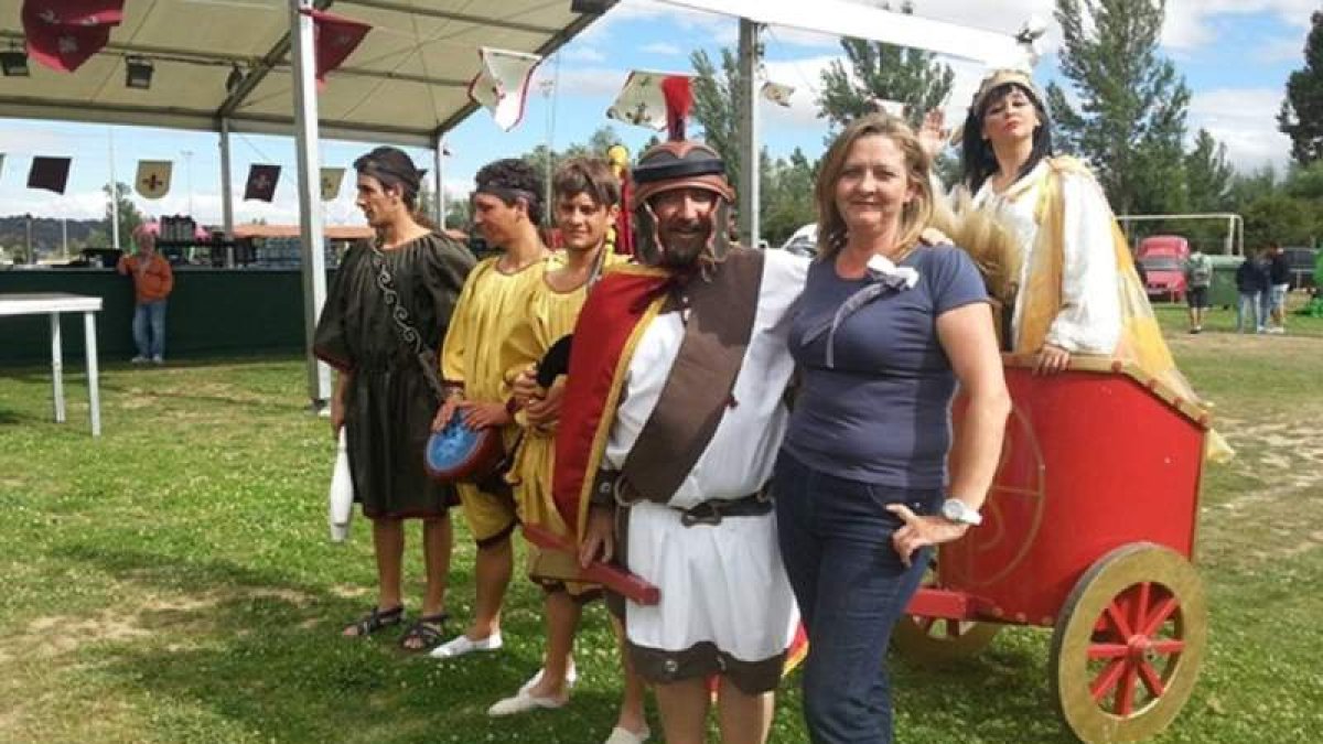 La concejala de Fiestas, Carmen Oláiz, durante la celebración de la feria romana del año pasado.