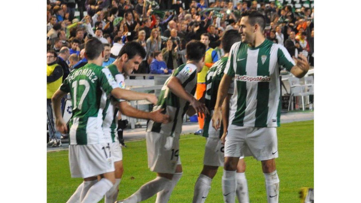 El equipo verdiblanco se ha ilusionado con la Copa del Rey después de batir el jueves por 2-0 a la Real Sociedad.
