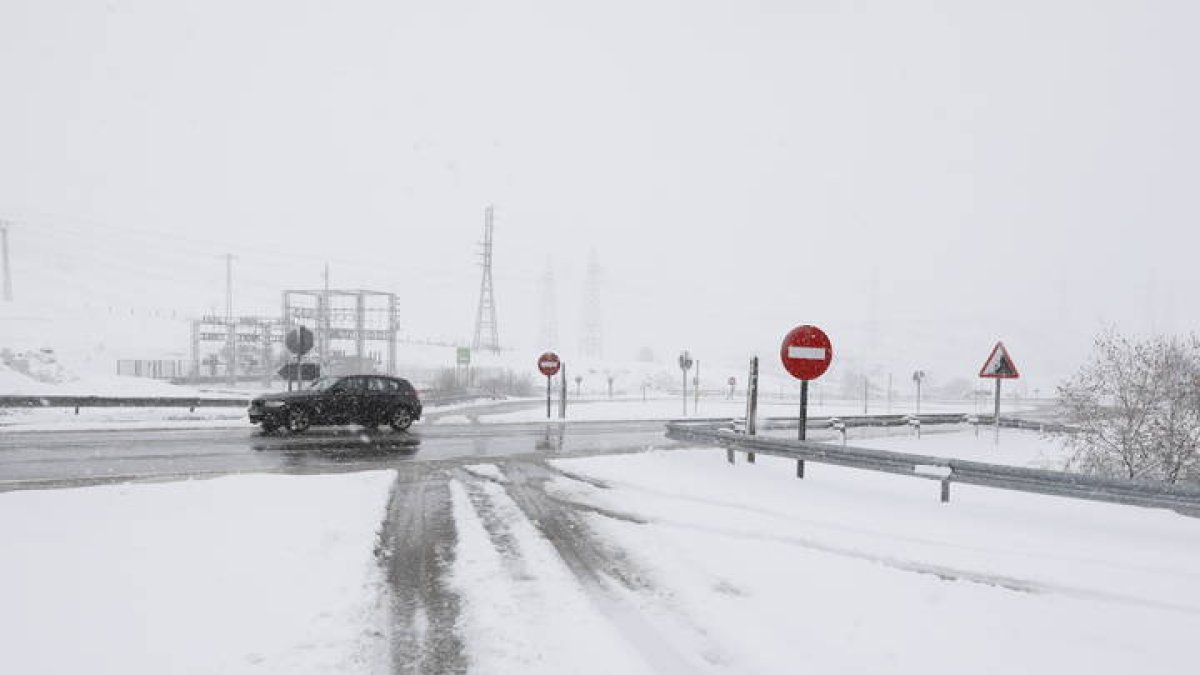 Nieve en la montaña leonesa.