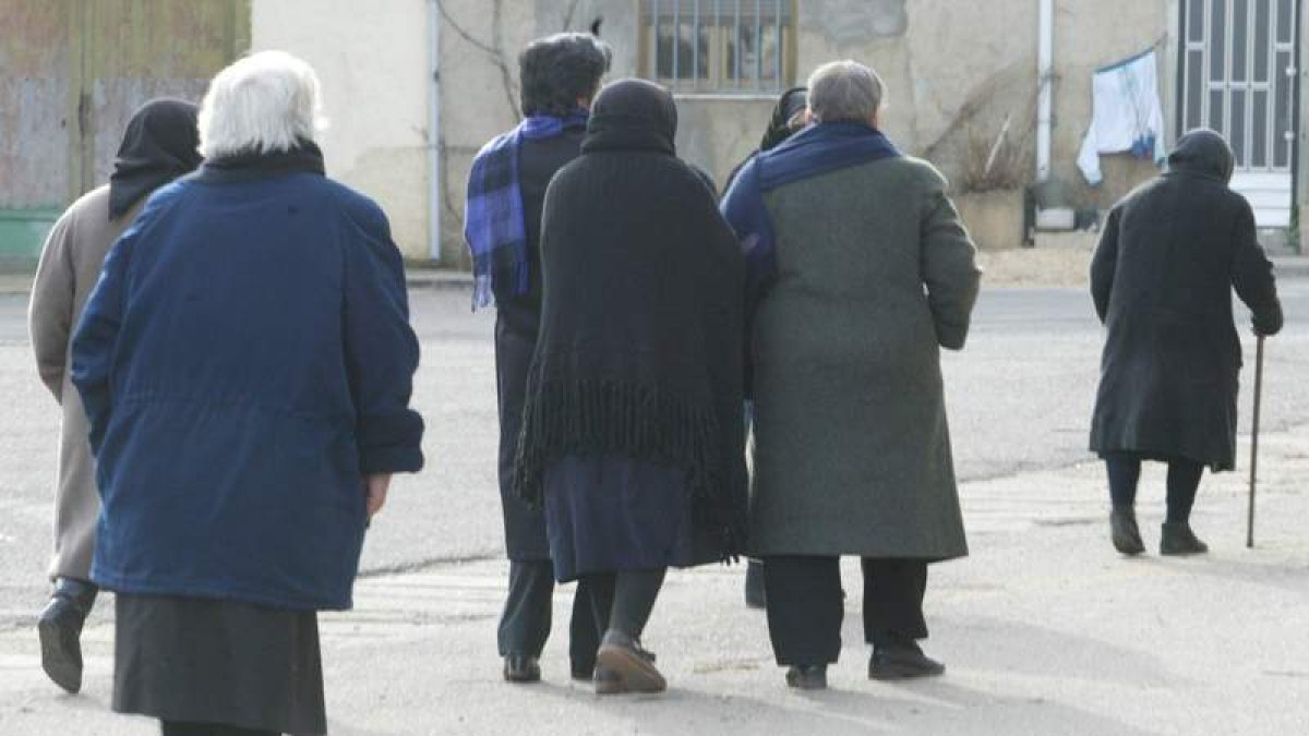 Los mayores son los principales moradores del área rural, en constante despoblación. RAMIRO