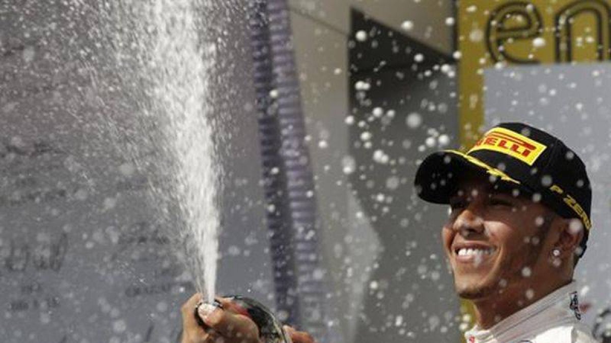 Lewis Hamilton celebra una de sus victorias esta temporada.