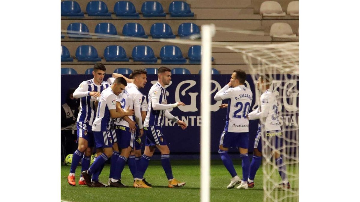 La Deportiva ganó 1-0 al Real Oviedo en el último precedente el pasado mes de diciembre. L. DE LA MATA