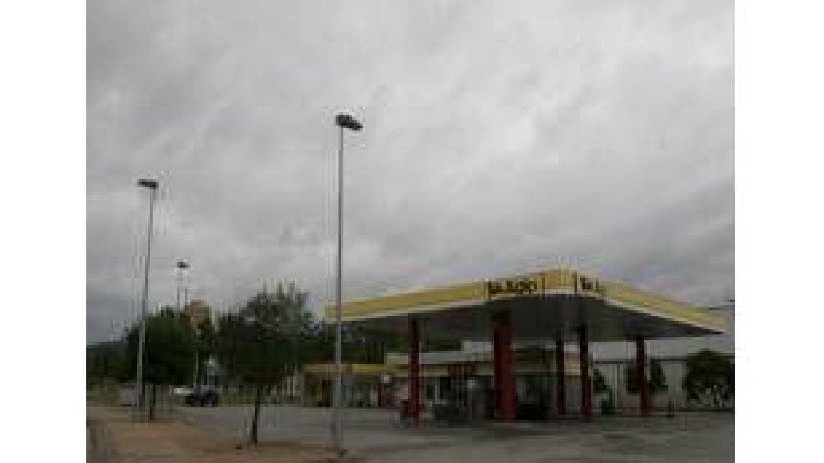 Gasolinera de la avenida de Galicia asaltada ayer a punta de navaja