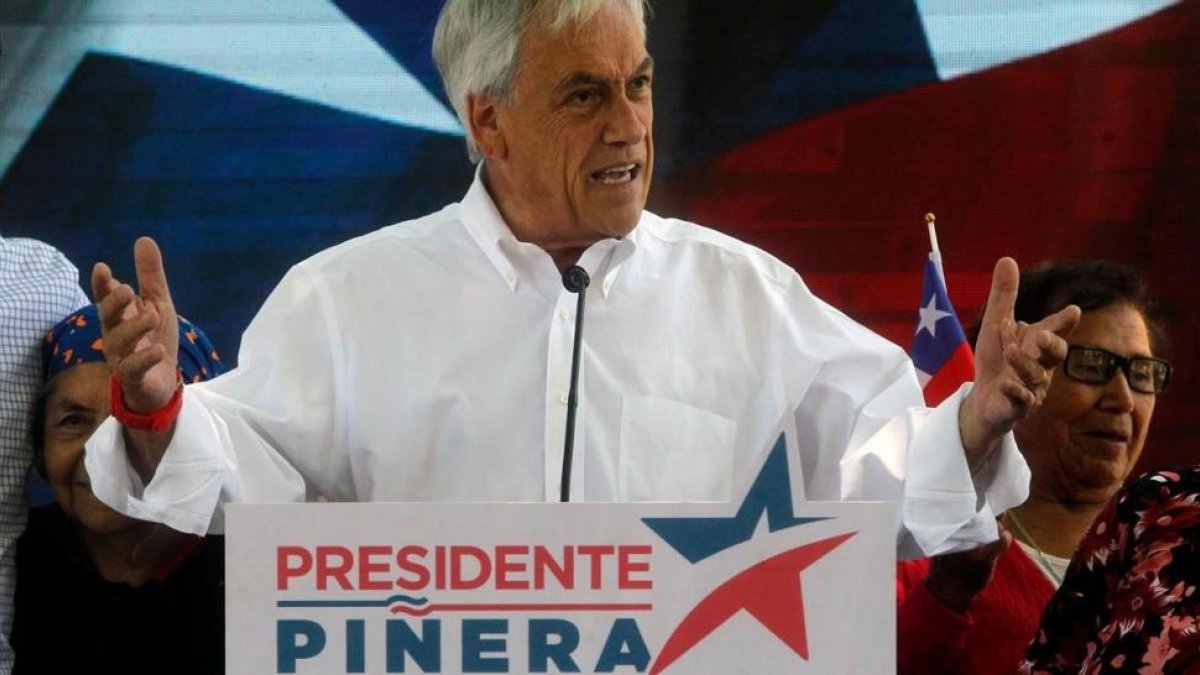 Sebastián Piñera durante la campaña electoral.