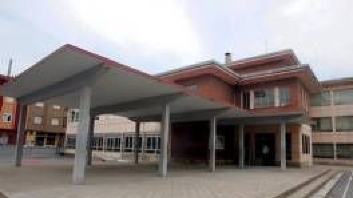 El colegio San Claudio sufrirá reformas por valor de 4.500 euros