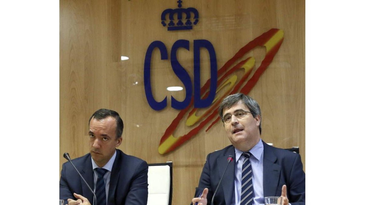El secretario de Estado de Seguridad, Francisco Martínez, y el presidente del CSD, Miguel Cardenal