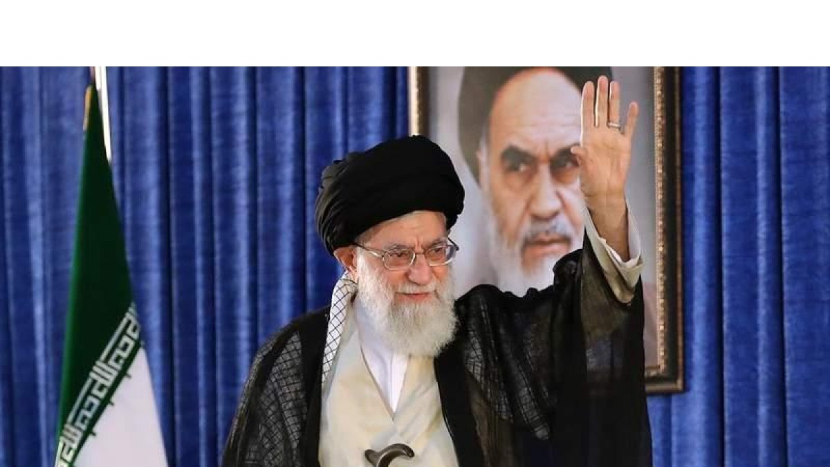 Irán no renuncia a su programa nuclear. HANDOUT