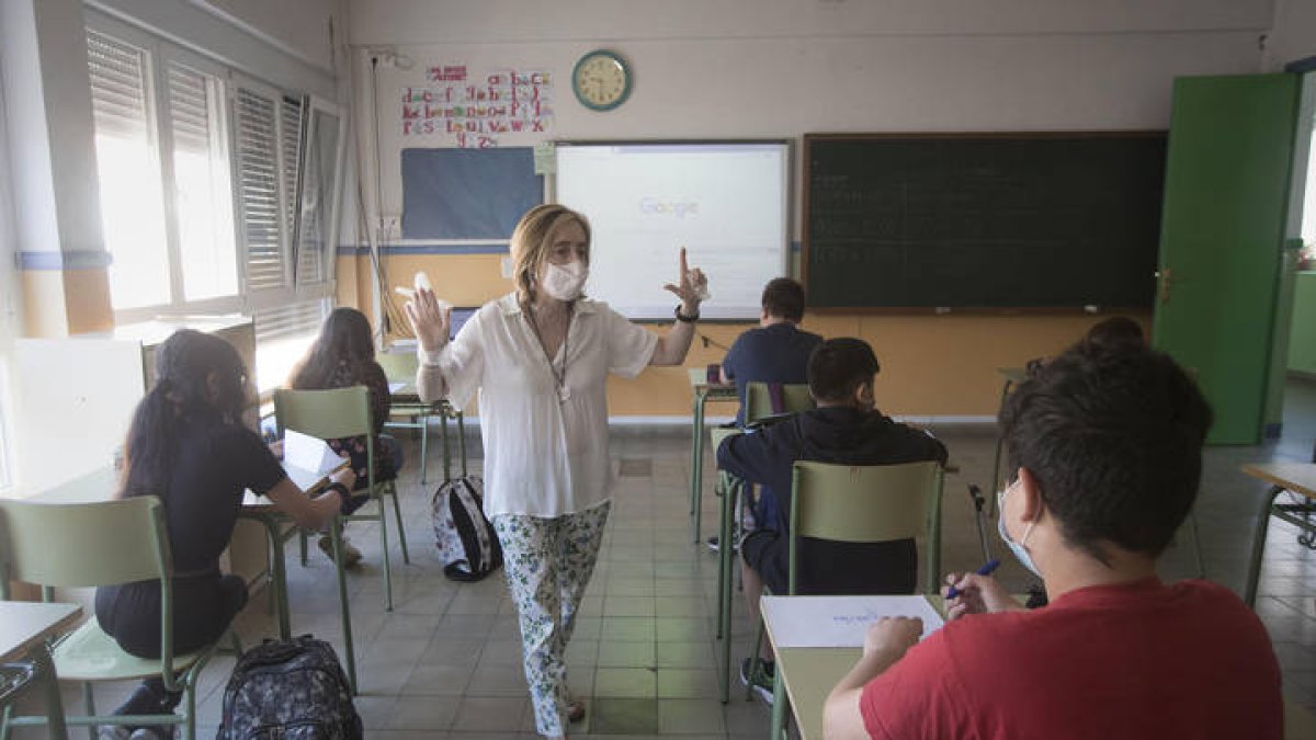 Clases de refuerzo en el Colegio San Claudio.