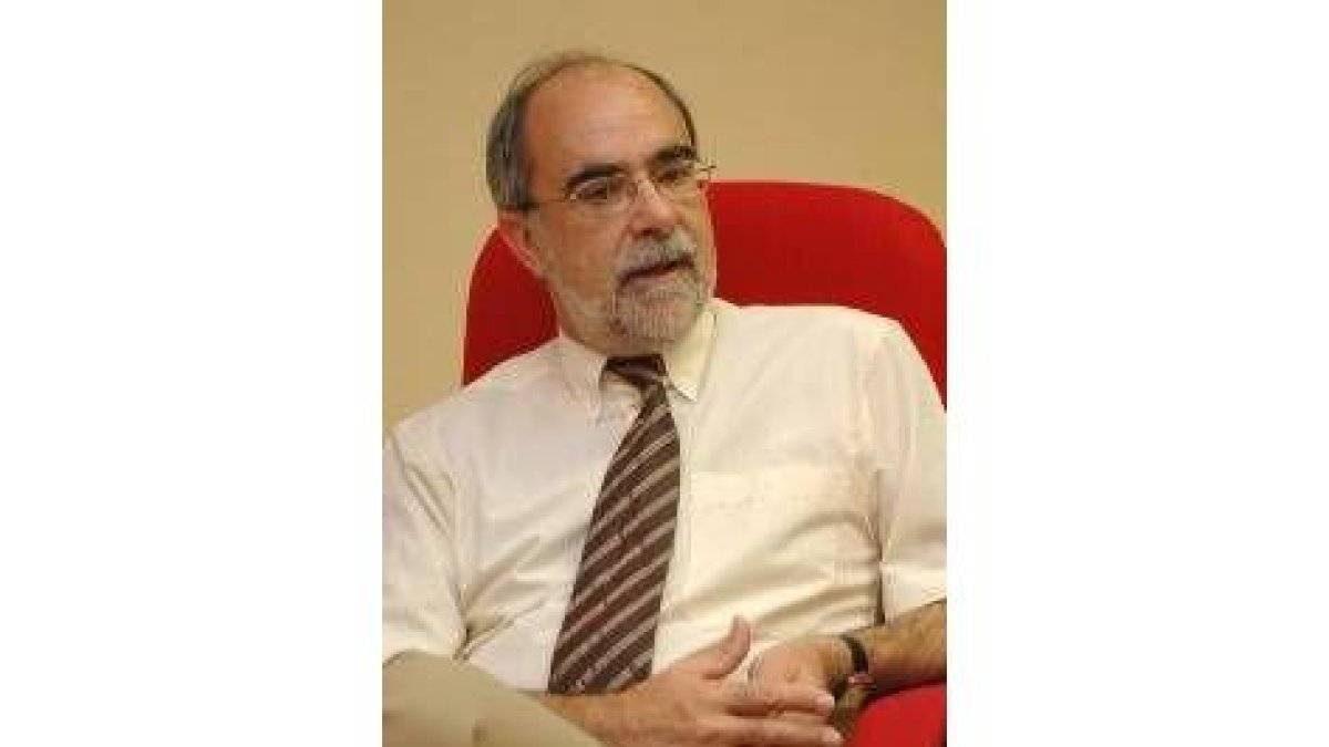 Alfonso Perales considera que España es ahora una «realidad robusta»