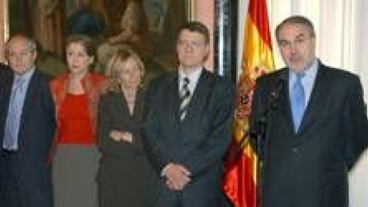 Montilla, Álvarez, Salgado y Sevilla arroparon a Solbes en la toma de posesión de altos cargos