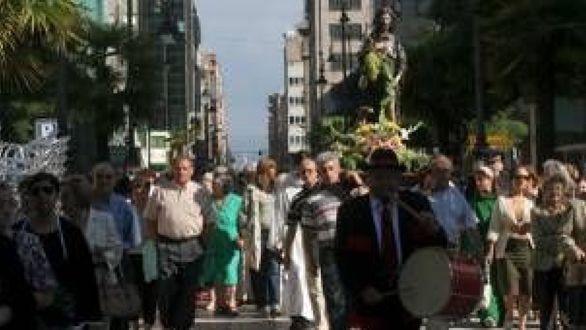 San Roque fue procesionado con el Voto de Villa congregando en Ponferrada a numerosas personas