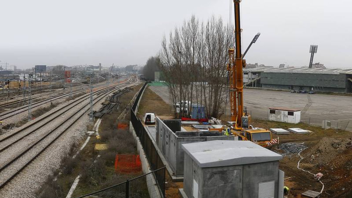 La obra del AVE en la zona del Estadio Reino de León