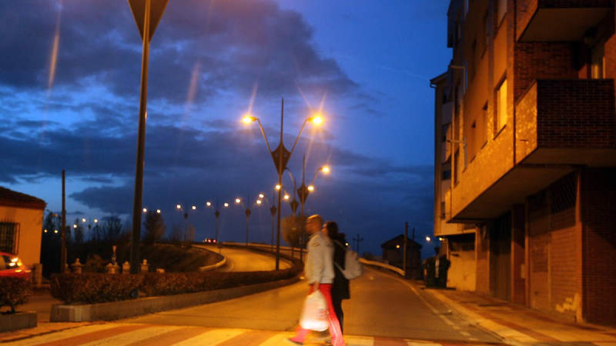 El alumbrado público representa el 66% de la factura municipal de la luz en San Andrés.