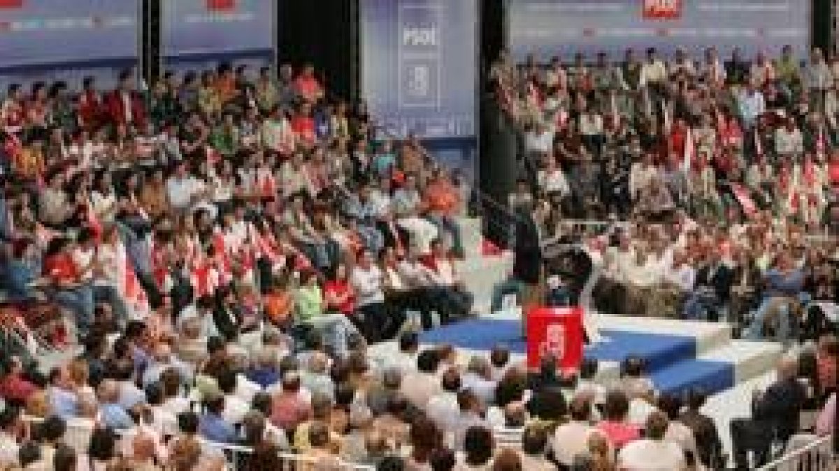 El PSOE contó con el apoyo de un buen número de cargos, militantes y simpatizantes