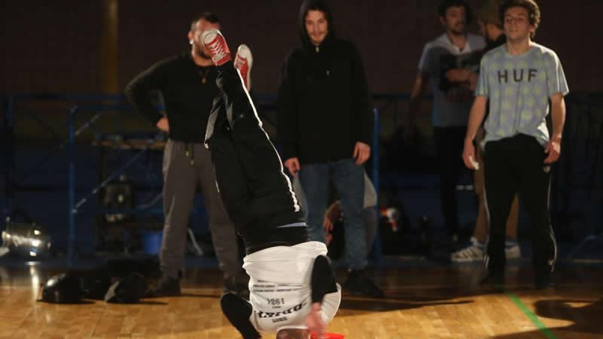 Un joven durante el Campeonato Internacional de Break-dance que tuvo lugar el año pasado en Ponferrada.