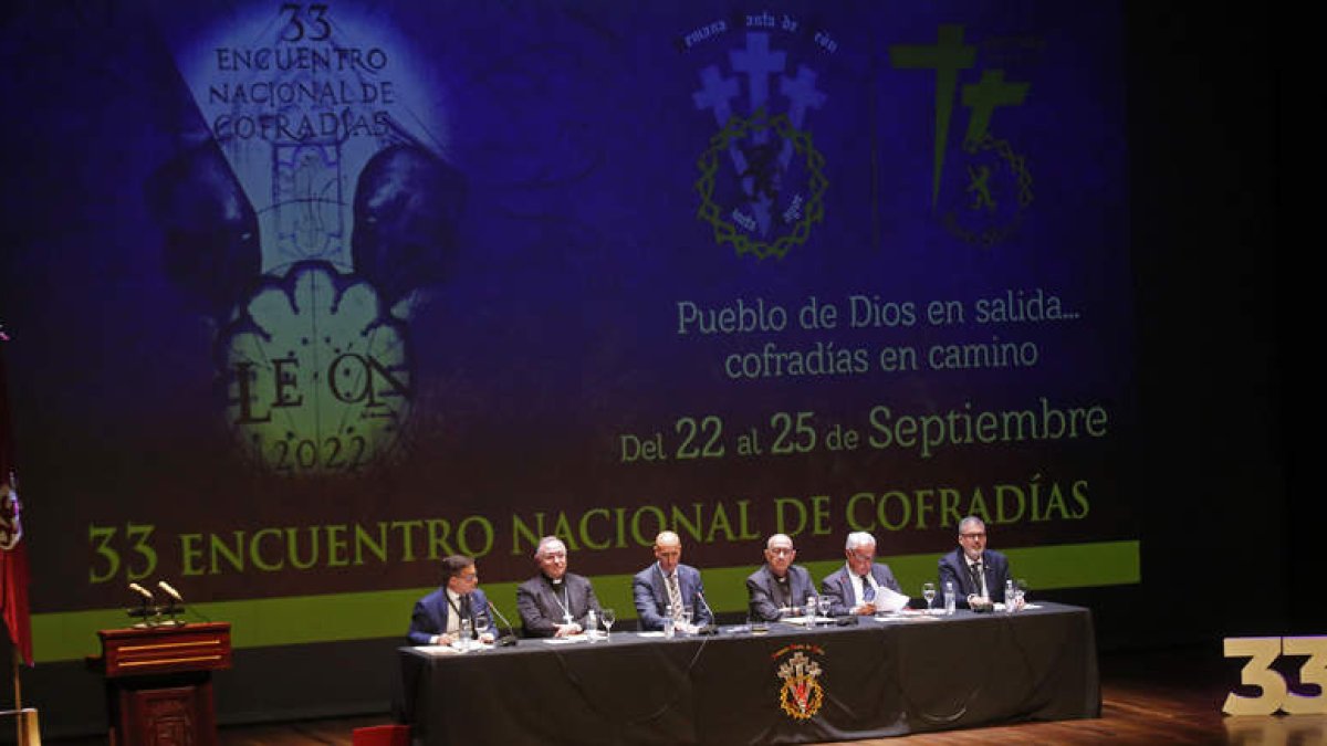 El acto inaugural del Encuentro Nacional contó con todas las instituciones. FERNANDO OTERO