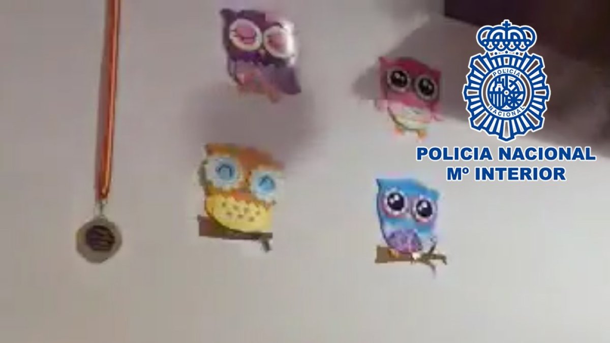 Detalles de la habitación. POLICÍA NACIONAL