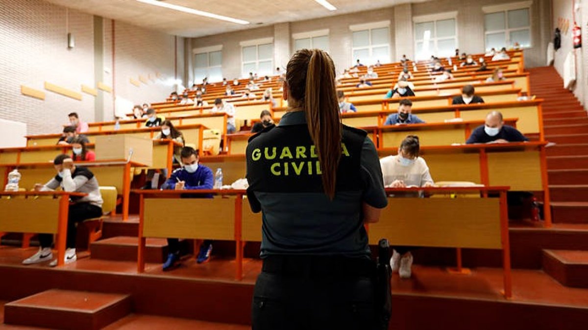 Oposiciones a Guardia Civil en León. MARCIANO PÉREZ