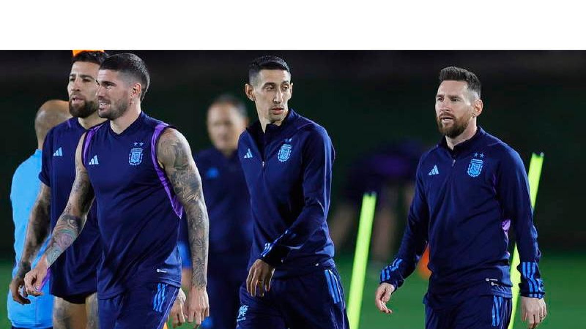 Messi, en el entrenamiento de ayer de Argentina en el día previo a la semifinal frente a Croacia. WITTEK