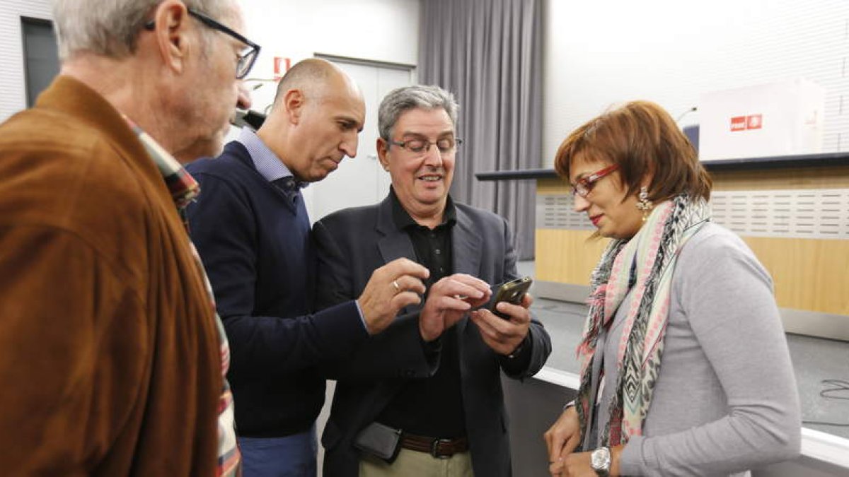 Antonio Losa, José Antonio Diez, Graciliano Palomo y Susana Travesí, ayer en la asamblea