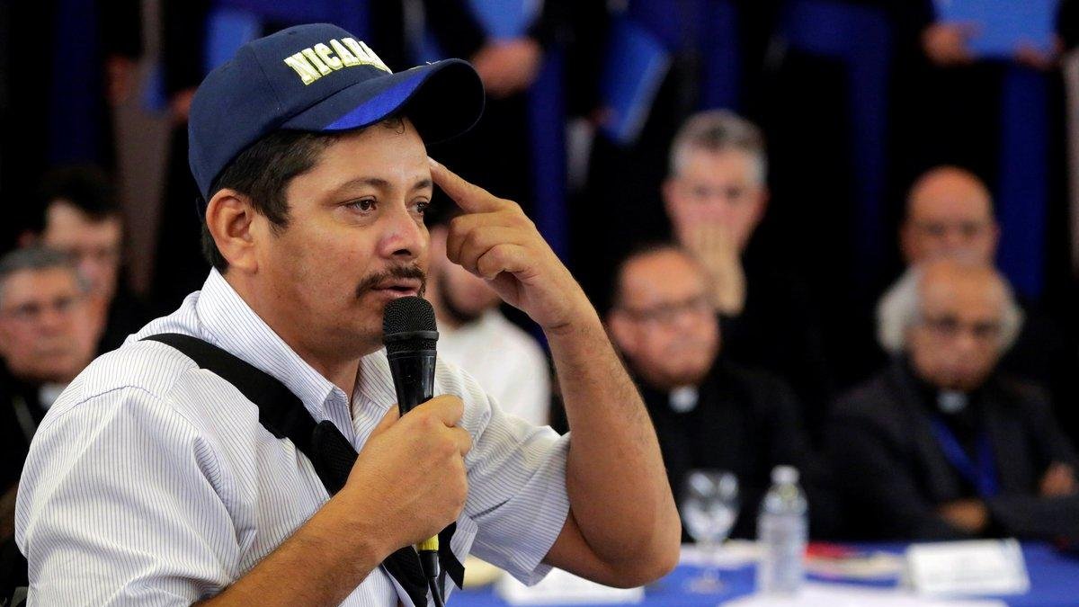 Medardo Mairena en un foro del diálogo nacional con el gobierno de Nicaragua.
