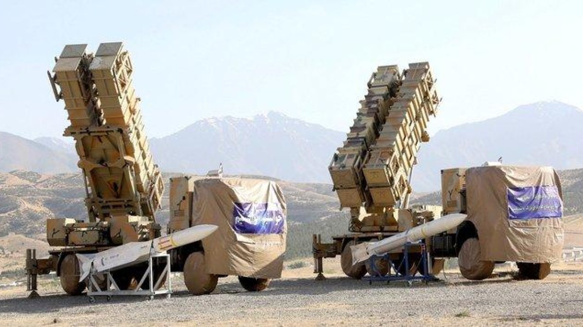 Nuevo sistema de misiles de defensa aérea de Irán.