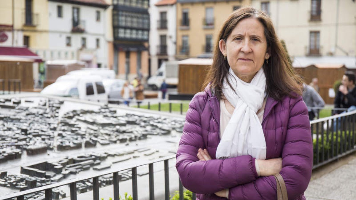 Angelita Rebollo, en León, en una visita reciente a la capital donde reside su familia.