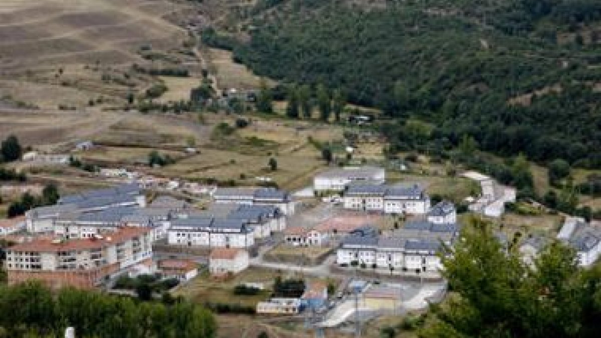 Imagen panorámica de Olleros de Sabero, que acogerá parte de las obras.