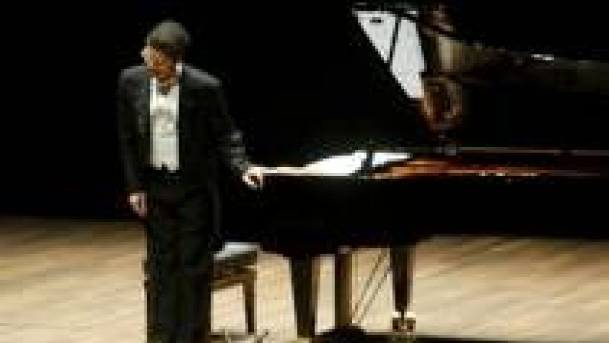 El pianista cubano nacionalizado español Leonel Morales, en una de sus últimas actuaciones en León
