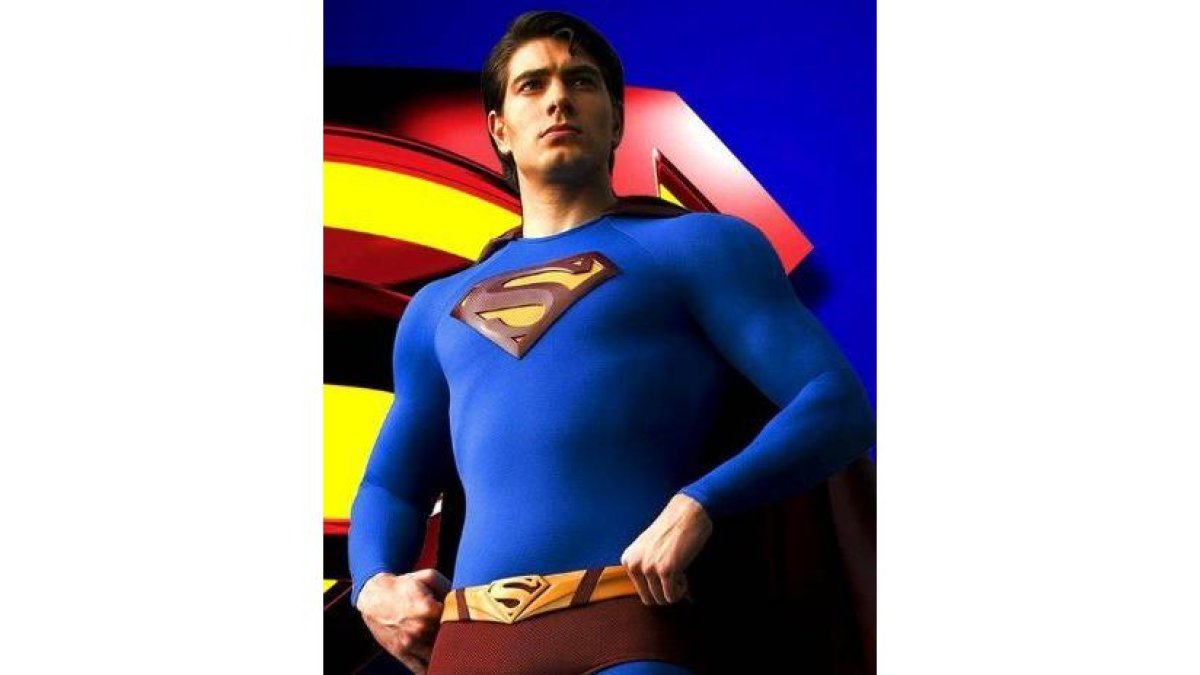 La película nos muestra a un Superman introvertido
