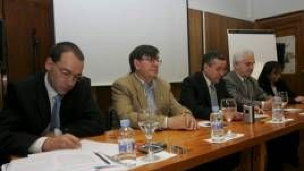 Javier lópez, Emilio Gutiérrez, José Varela y Teresa Aguado durante la inauguración